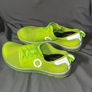 SKORA Men’s TEMPO running shoes